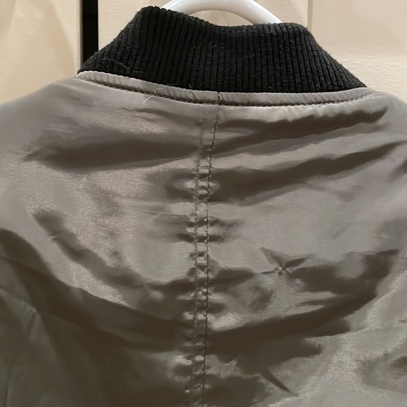 warm military green jacket - Picture 9 of 9